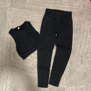 Aerie Offline Workout Set